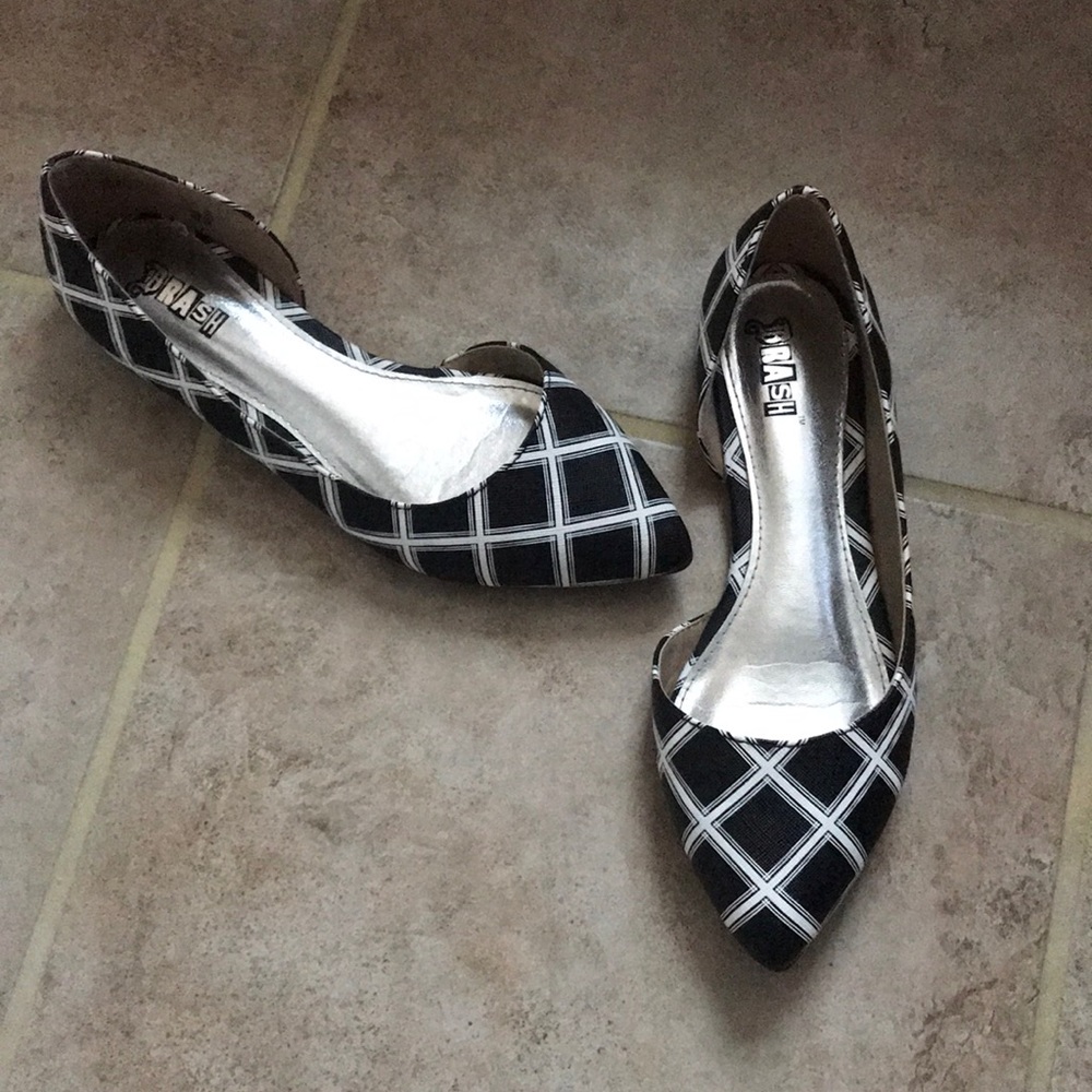 Black & White Pointy Toe Flats